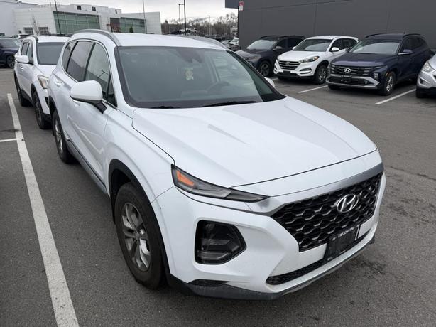 2019 Hyundai Santa Fe Essential LOW KMS! ONE OWNER! BACKUP CAMERA! BLUETOOTH! image 1