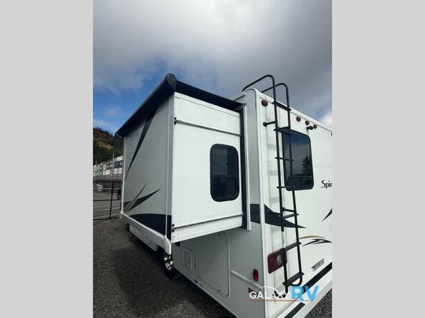 Used 2018 Winnebago Spirit 22M image 3