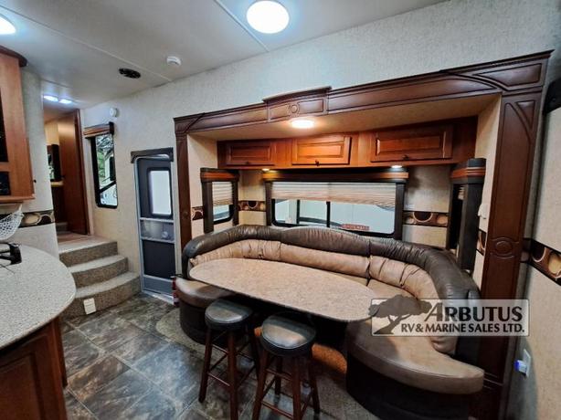 Used 2012 Heartland Cyclone 3950 image 8