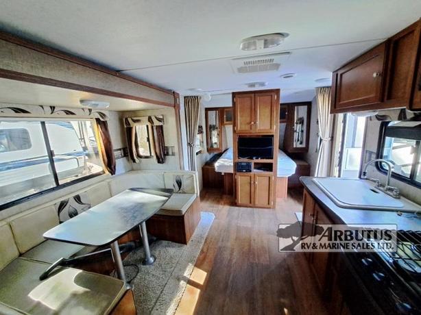 Used 2015 Keystone RV Bullet 212RBSWE image 6