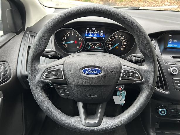 2016 Ford Focus image 7
