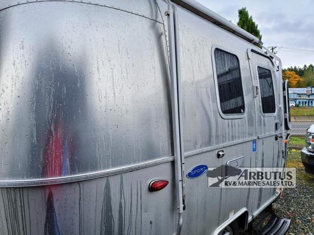 Used 2017 Airstream Sport 16 image 5