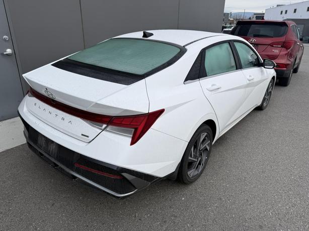 2025 Hyundai Elantra Hybrid Luxury ! WIRELESS CHARGING! BACKUP CAMERA! LEATHER!  image 4