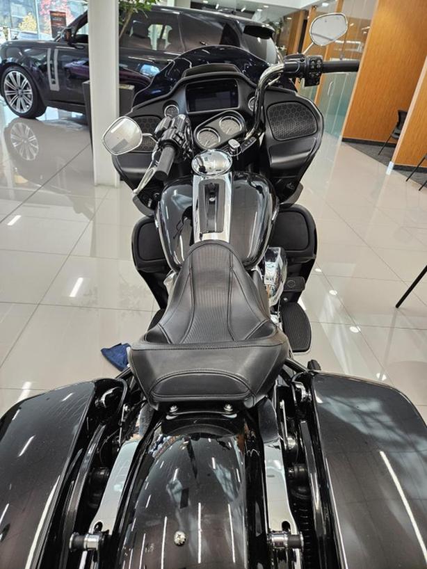 2019 Harley-Davidson FLTRU Road Glide Ultra image 5