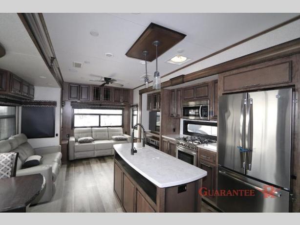 Used 2021 KZ Durango Gold G366FBT image 8