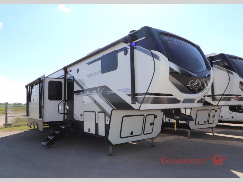 Used 2024 Keystone RV Montana High Country 351BH display photo