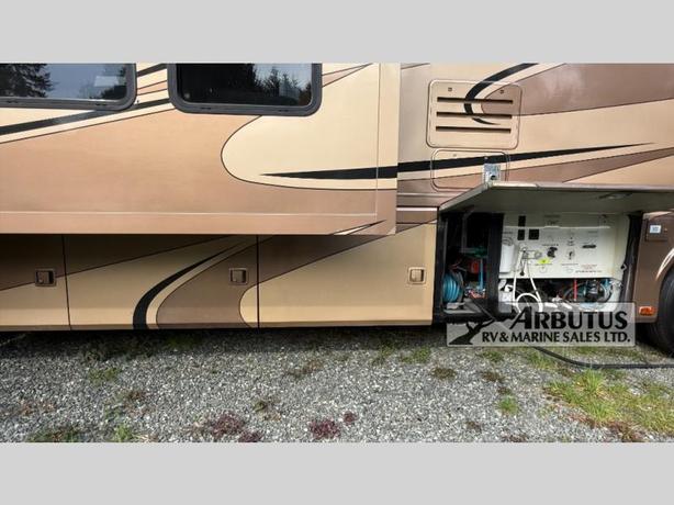 Used 2005 Safari Cheetah 38PDQ image 8