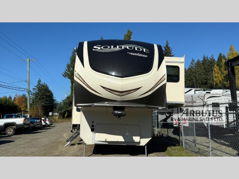 Used 2017 Grand Design Solitude 360RL display photo