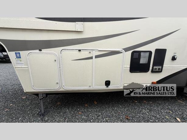 Used 2017 Grand Design Solitude 360RL image 8