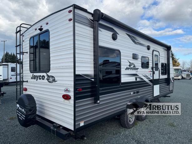 Used 2022 Jayco Jay Flight SLX Western Edition 212QBW image 8