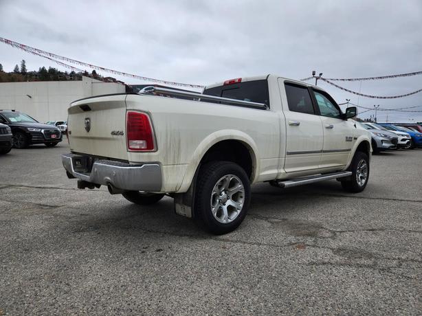 2017 RAM 1500 Laramie | 5.7L HEMI V8 | Remote Start | Remote Keyless Entry | Pow image 3