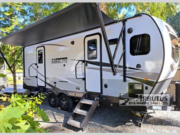 Used 2023 Forest River RV Rockwood Mini Lite 2516S image 1