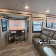 Used 2022 Forest River RV Rockwood Signature Ultra Lite 8324SB thumbnail image 4