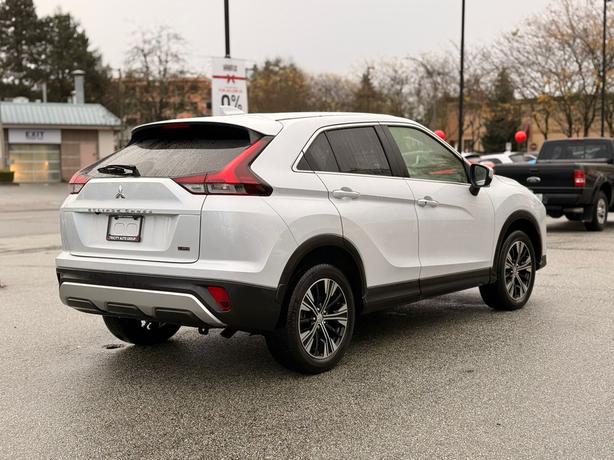 2022 Mitsubishi Eclipse Cross SE - No Accidents, Heated Seats, Heated Steering image 5
