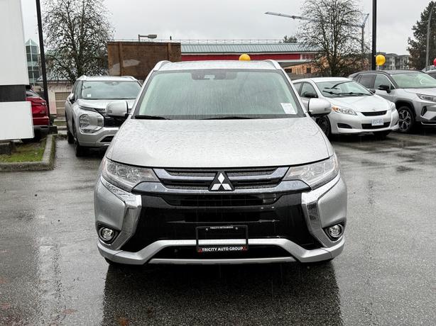 2018 Mitsubishi Outlander PHEV GT - No Accidents, Sunroof, Power Liftgate image 3