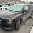 2017 GMC Acadia SLT thumbnail image 2