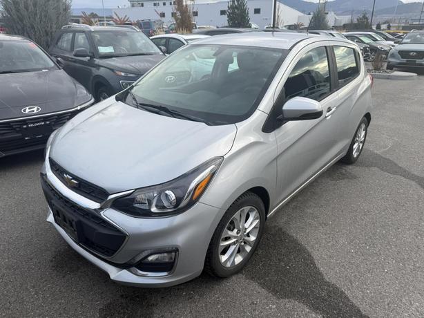 2020 Chevrolet Spark LT ! BACKUP CAMERA! GREAT FIRST CAR! FORWARD COLLISION! BLU image 2