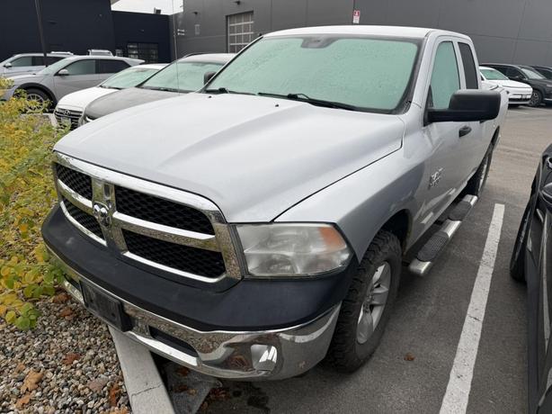 2014 RAM 1500 ST ! POWER OPTIONS! KEYLESS ENTRY! NO ACCIDENT! image 2