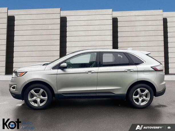 2016 Ford Edge Titanium PANORAMIC SUNROOF! LEATHER SEATS! BACKUP CAMERA! POWERED image 3