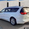 2017 Chrysler Pacifica Touring-L Plus REMOTE START! LEATHER SEATING! BACKUP CAME thumbnail image 4