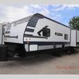 Used 2022 CrossRoads RV Zinger ZR340MB thumbnail image 3