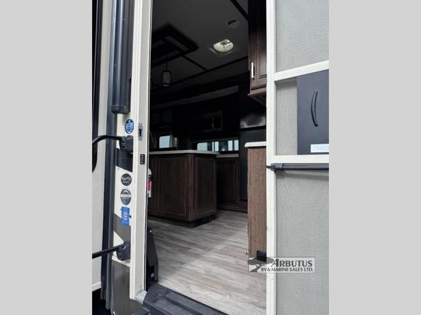 Used 2020 Grand Design Solitude 310GK image 6