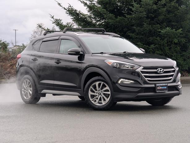 2017 Hyundai Tucson Premier - No Accidents, AWD, Heated Seats image 4