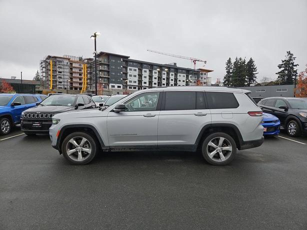 2022 Jeep Grand Cherokee L Limited 4x4 | One Owner! image 3