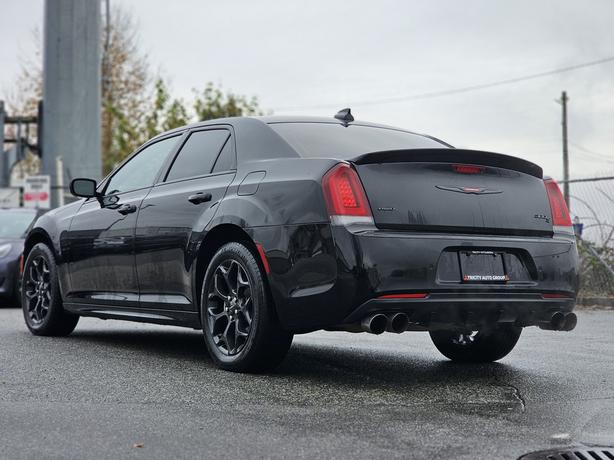 2021 Chrysler 300 S - Parking Sensors, Leather, Heated Seats image 7