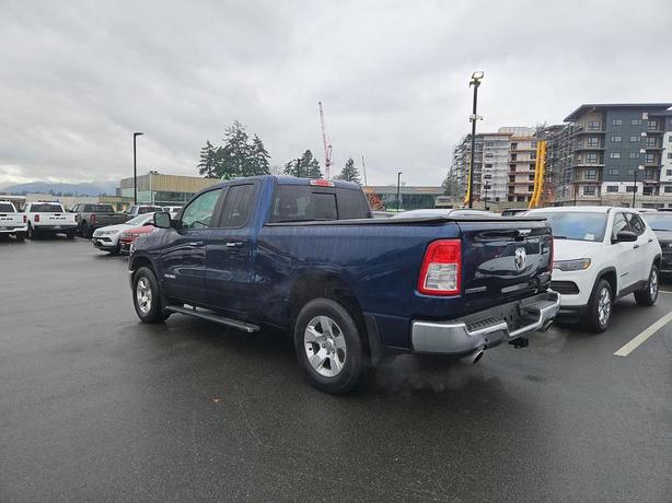 2019 RAM 1500 Big Horn 4x4 Quad Cab 6'4 Box | No Reported Accidents! image 4