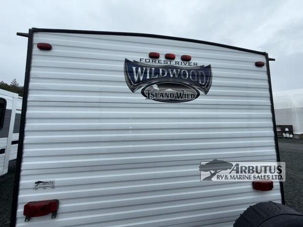 Used 2016 Forest River RV Wildwood X-Lite 201BHXL image 4