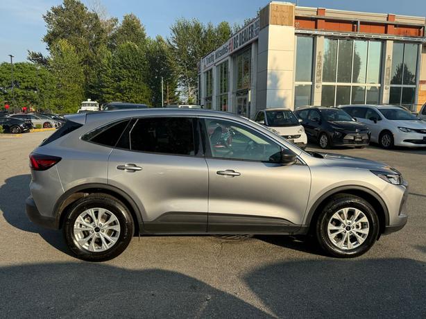 2024 Ford Escape Active - No Accidents, Heated Seats, Manager Demo image 5