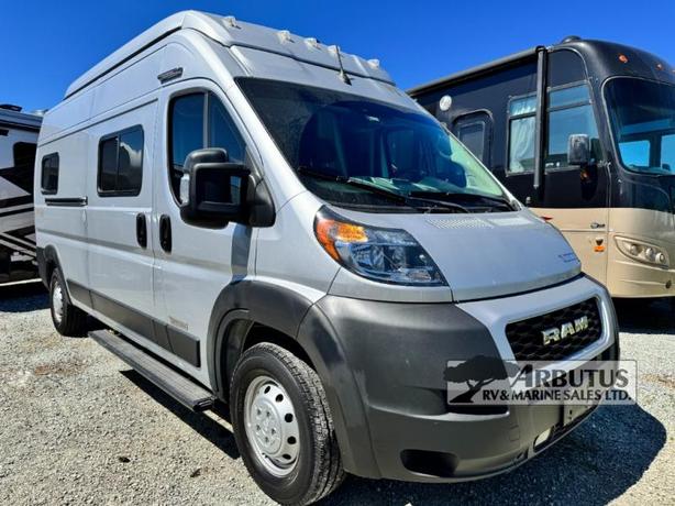 Used 2023 Winnebago Solis 59P image 1