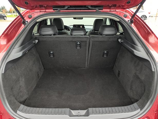 2024 Mazda CX-30 Luxury image 8