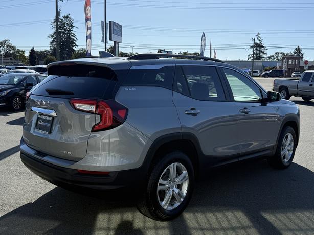 2024 GMC Terrain SLE AWD - Power Driver Seat & Overhead Console image 6