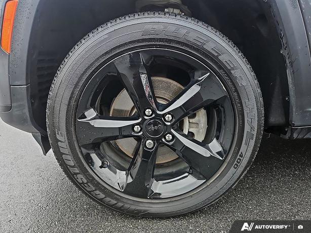 2024 Jeep Grand Cherokee L Altitude 4x4 | 7 Passenger Seating | Heated Seats! image 6