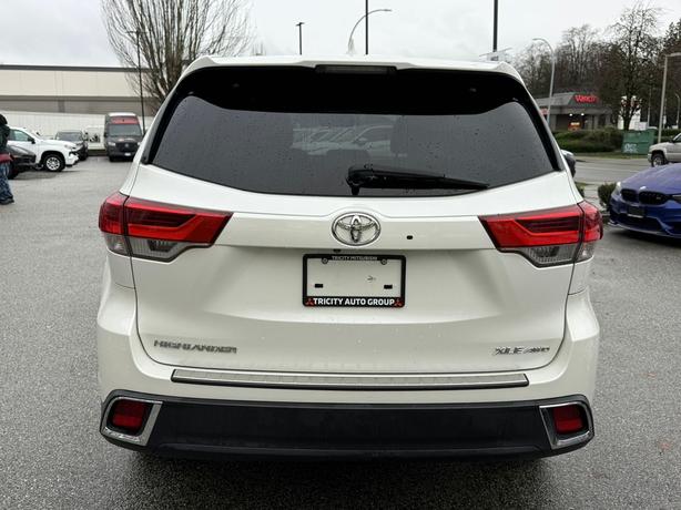 2018 Toyota Highlander XLE - No Accidents, Leather, Navigation, Sunroof image 7