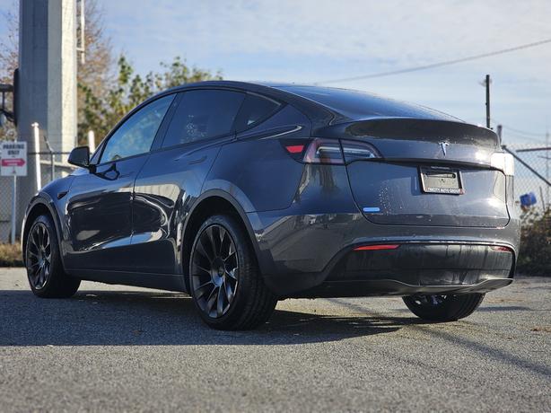 2020 Tesla Model Y Long Range - Dual Motor, White Interior image 7