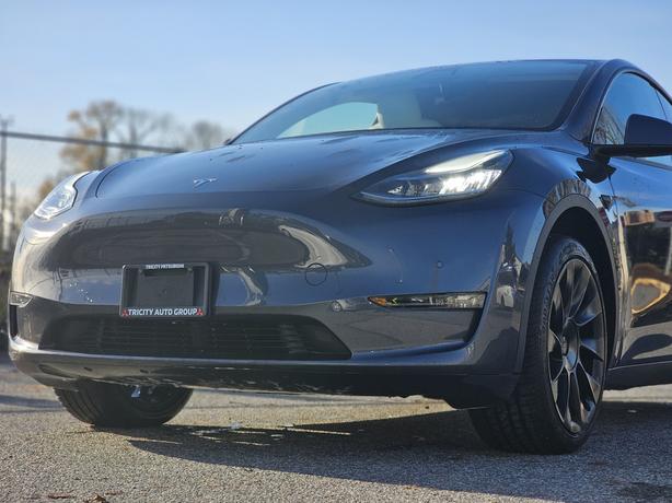 2020 Tesla Model Y Long Range - Dual Motor, White Interior image 8