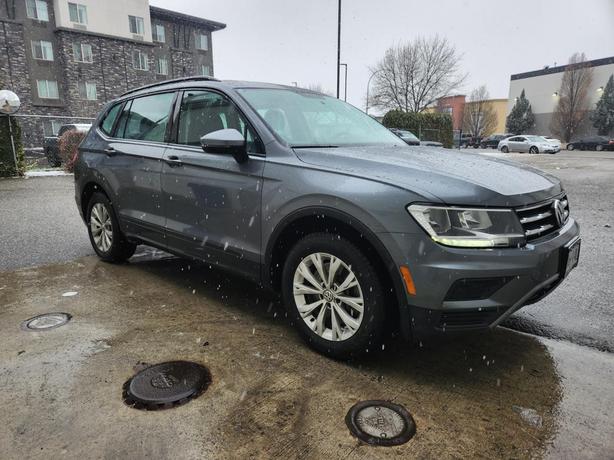 2019 Volkswagen Tiguan Trendline | AWD | Bluetooth | Apple CarPlay & Android Aut image 2