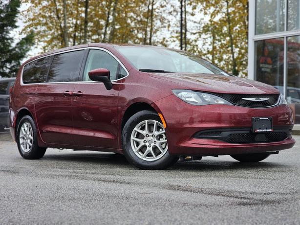 2023 Chrysler Grand Caravan SXT - Dual Climate Control, Heated Steering Wheel image 3