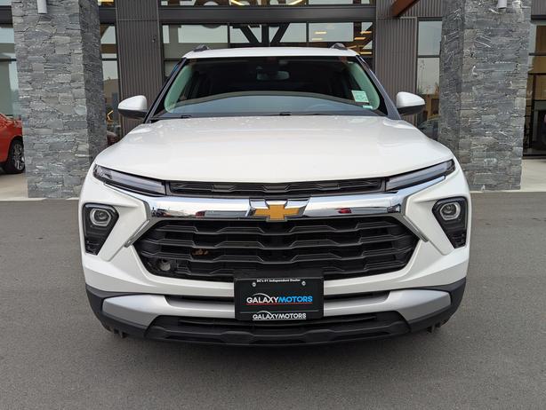 2025 Chevrolet TrailBlazer LT - No Accidents, AWD, Heated Seats image 3