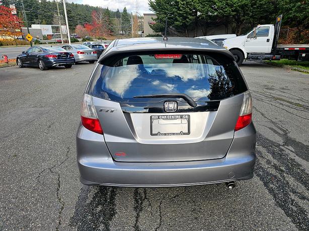 2010 Honda  Fit Sport image 5