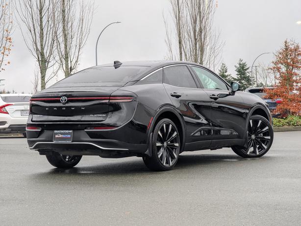 2023 Toyota Crown HybridMax image 6