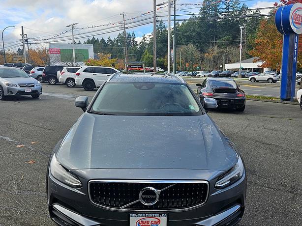 2017 Volvo  V90 Cross Country image 5