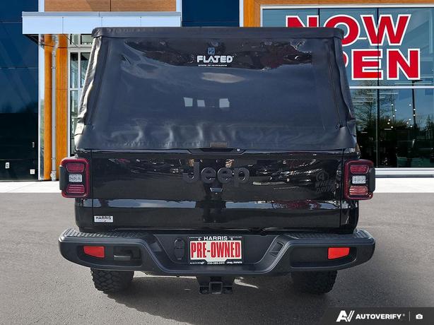 2023 Jeep Gladiator Willys 4x4 | Low KM | Premium Audio System! image 5