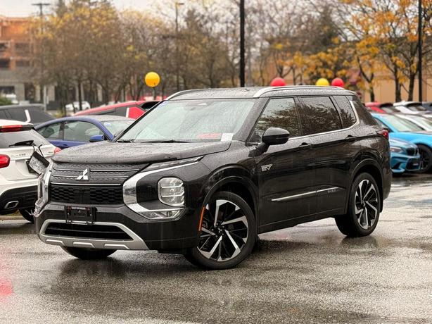 2023 Mitsubishi Outlander PHEV GT Premium - Massage Seats, Navigation, Sunroof image 2
