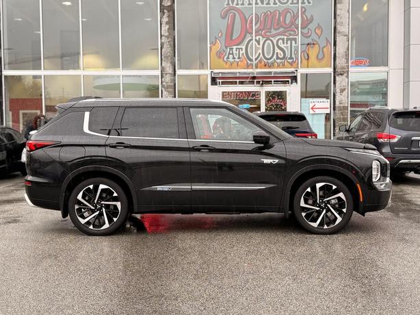 2023 Mitsubishi Outlander PHEV GT Premium - Massage Seats, Navigation, Sunroof image 5