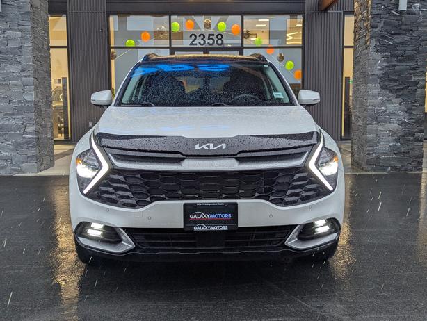 2025 Kia Sportage Premium - No Accidents, Heated F+R Seats, AWD image 3