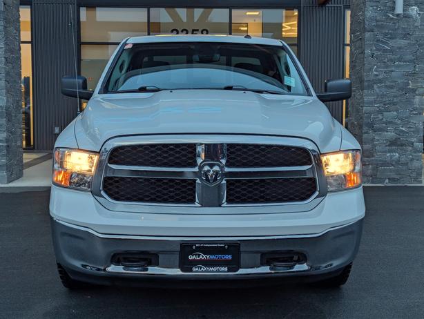 2023 Ram 1500 Classic SLT - 5.7L V8, Crew Cab, Short Bed, 4x4 image 3